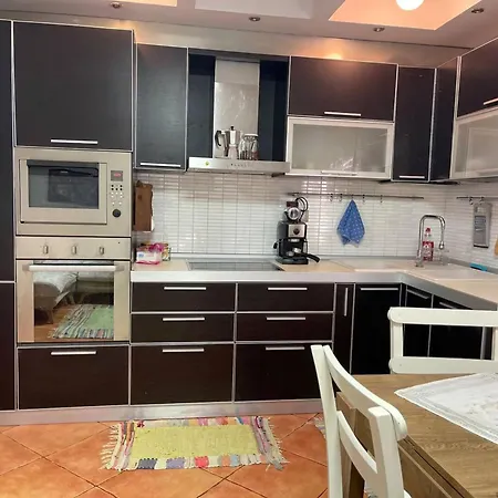 Albania Dream Holidays H ティラナ