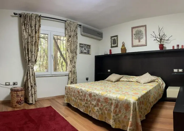 Albania Dream Holidays H